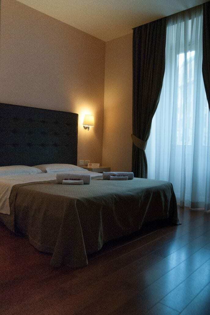Elle Cavour Guest House Rome Bagian luar foto