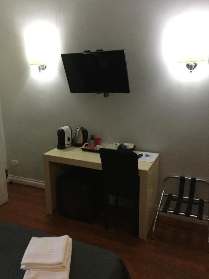 Elle Cavour Guest House Rome Bagian luar foto